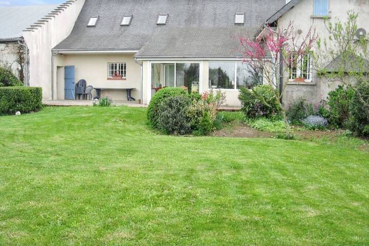 Location de vacances pour 15 personnes, avec terrasse et jardin à Bernac-Dessus