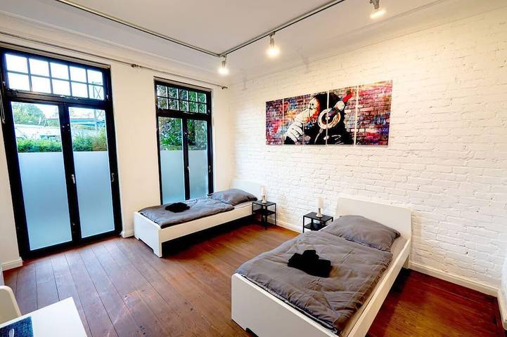 Ferienwohnung für 8 Personen, mit Garten in Ahrensburg
