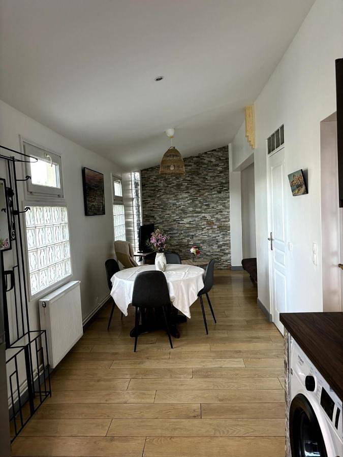 Gîte pour 7 personnes, avec terrasse à Drancy - 3