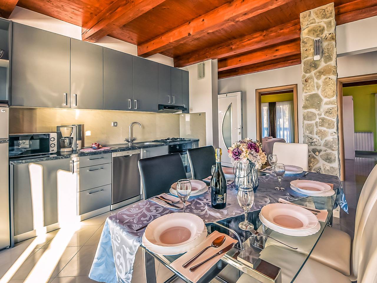 Ganze Wohnung, Škroćo in Maslenica, Zadar