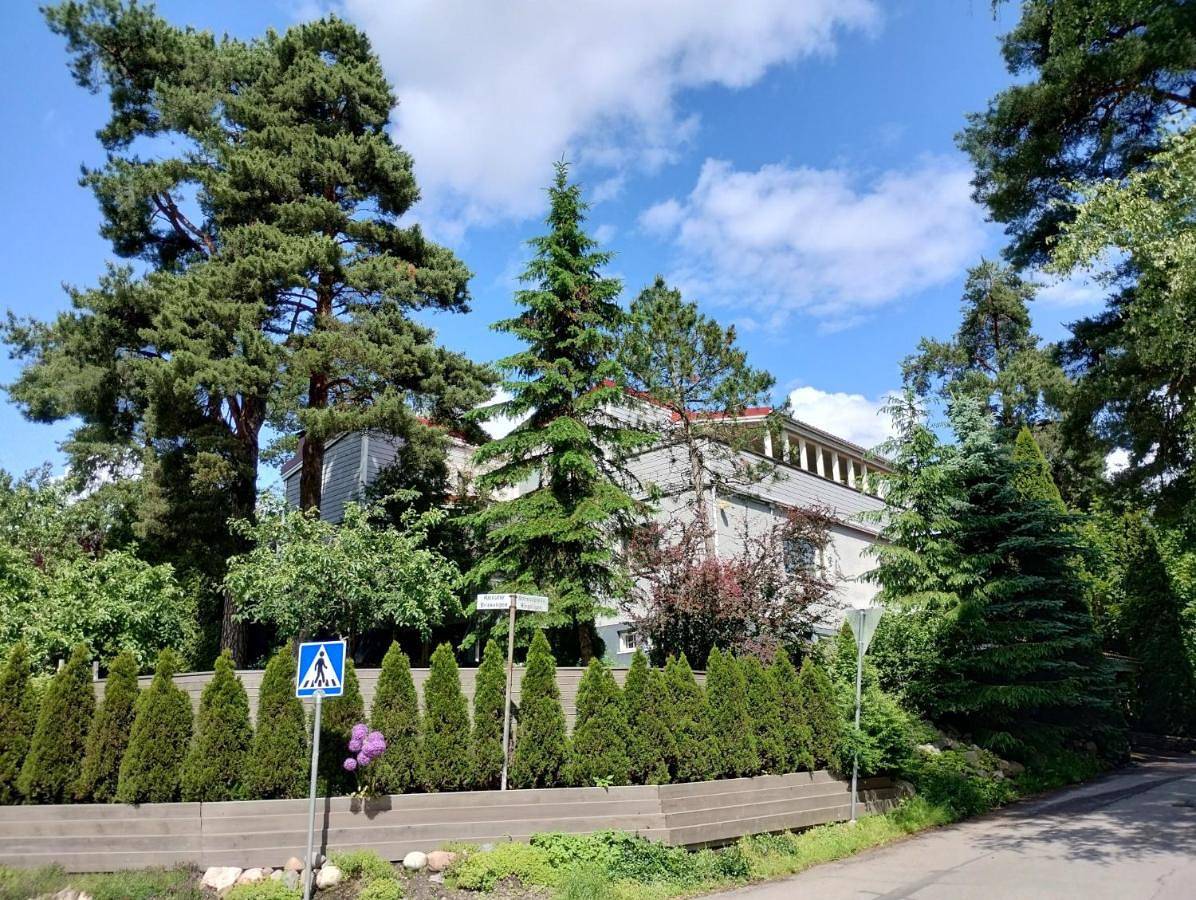 Huone lintukodossa in Helsinki, Uusimaa