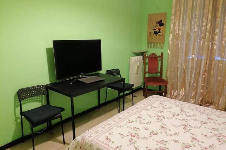 Maison d’hôte pour 4 personnes, avec balcon à Gênes