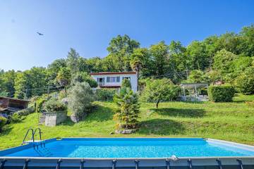 Ferienhaus für 6 Personen in Comune di Luino, Lago Maggiore (Lombardei), Bild 1