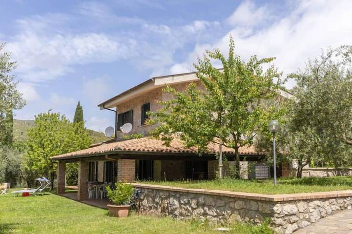 Holiday home for 10 people, with pool and garden, with pets - 1