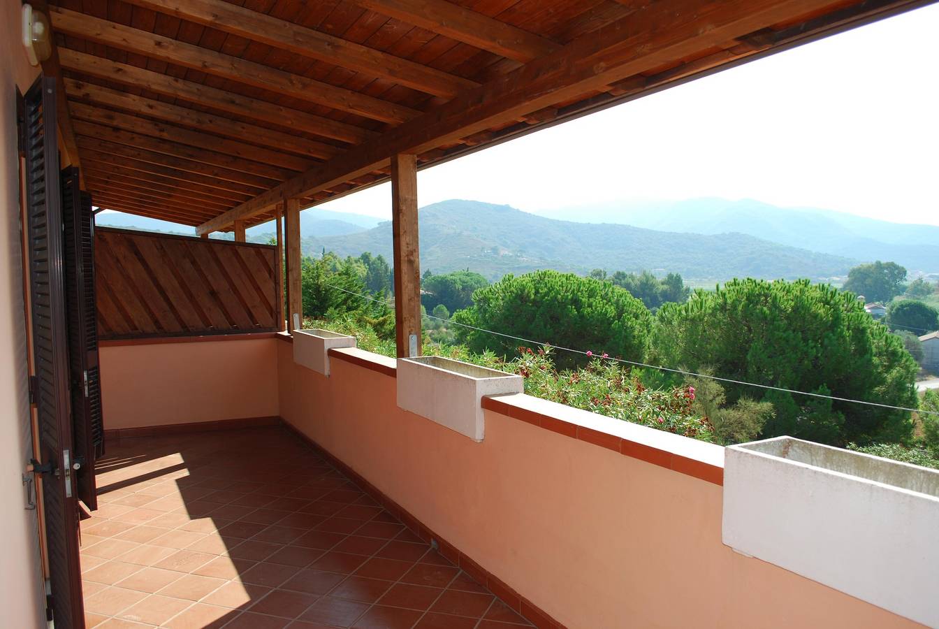 Ganze Wohnung, Ferienwohnung für 6 Personen mit Garten in La Pila, Campo nell'Elba