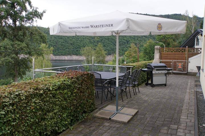 Ferienhaus für 12 Personen, mit Ausblick und Seeblick sowie Terrasse, kinderfreundlich in Simmerath - 4