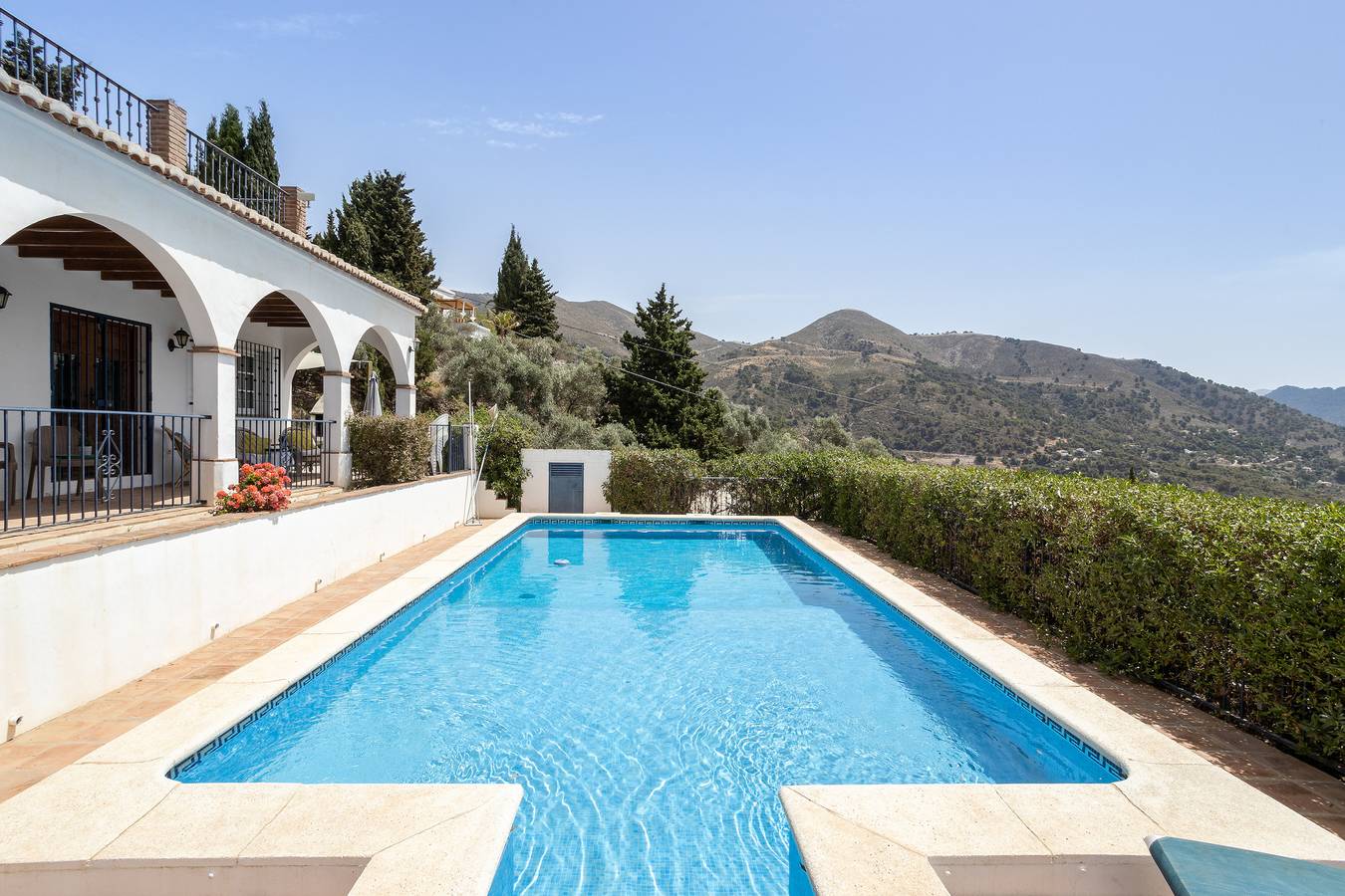 Villa for 16 personer med balkon in Cómpeta, Málaga Provinsen