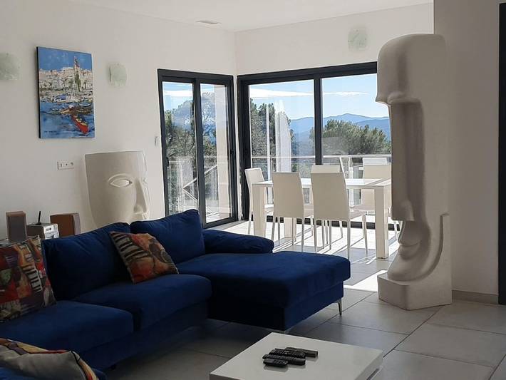 Location de vacances pour 10 personnes, avec jardin et terrasse ainsi que piscine et jacuzzi, adapté aux familles à Lorgues - 2