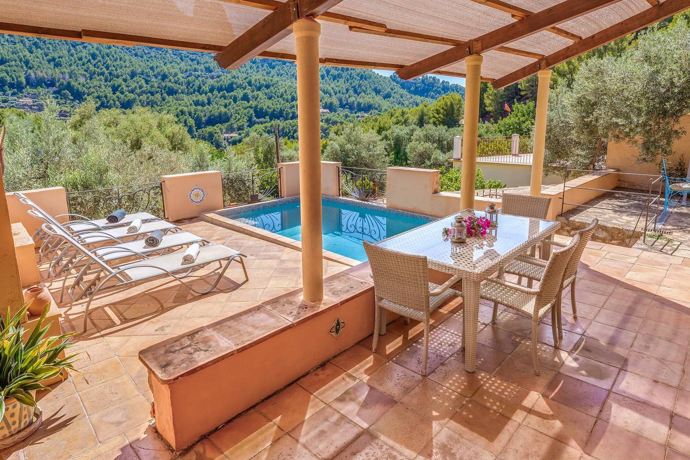 Ferienhaus "Ca N'Aina" in der Nähe dem Strand mit Bergblick, Klimaanlage & Pool in Cala Tuent, Escorca