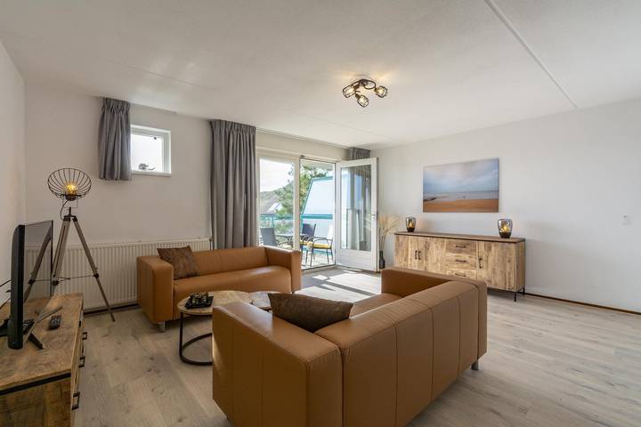 Ferienhaus für 4 Personen, mit Balkon und Balkon/Terrasse in Julianadorp