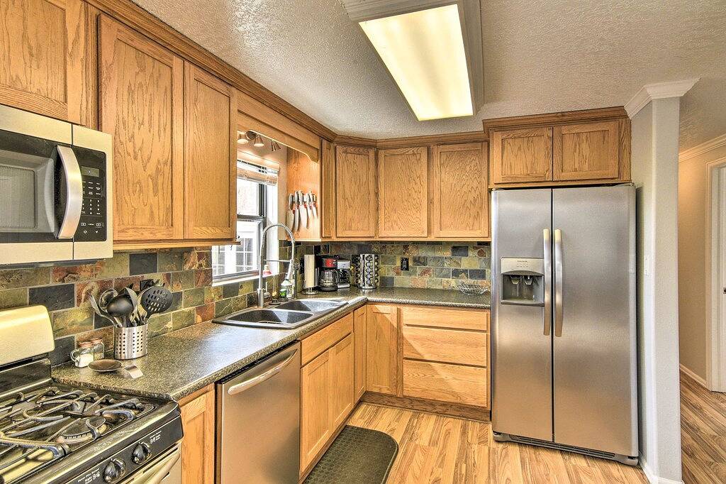 Pet-Friendly Buena Vista Home w/ Yard & Hot Tub! in Buena Vista, Chaffee County