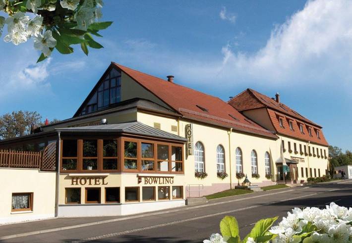 Hotel für 3 Personen, mit Terrasse und Garten sowie Sauna
