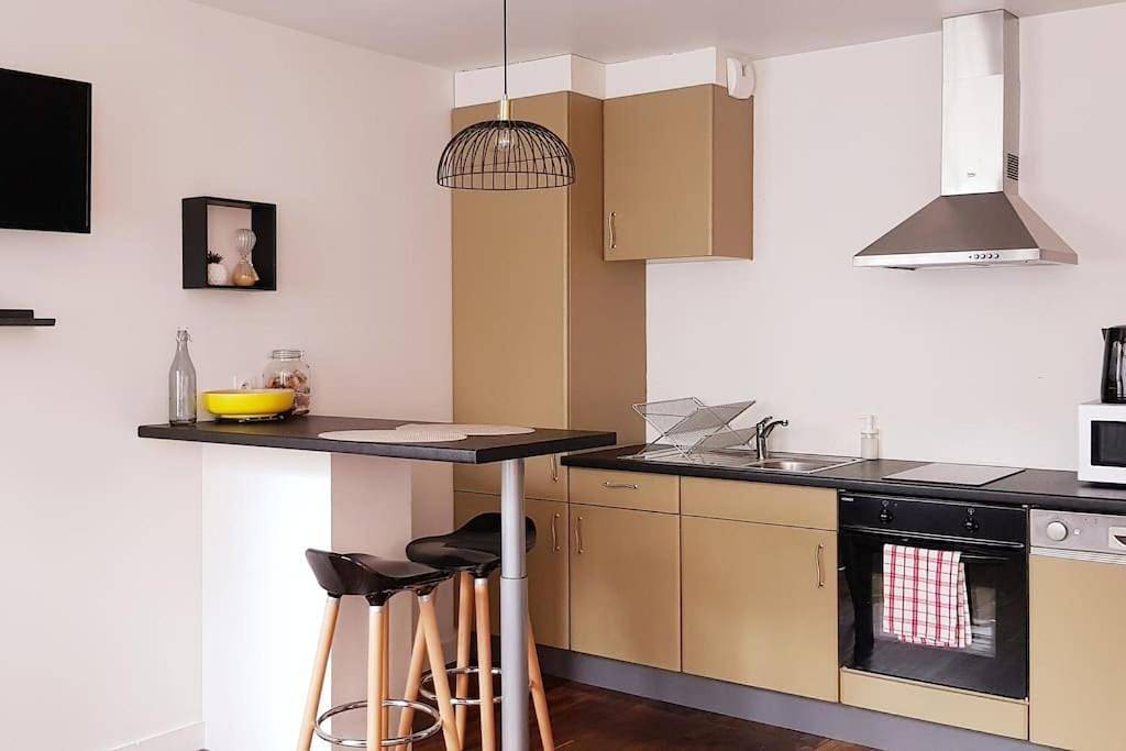 Appartement entier, One-Bedroom Apartment in Josselin, Région de Pontivy