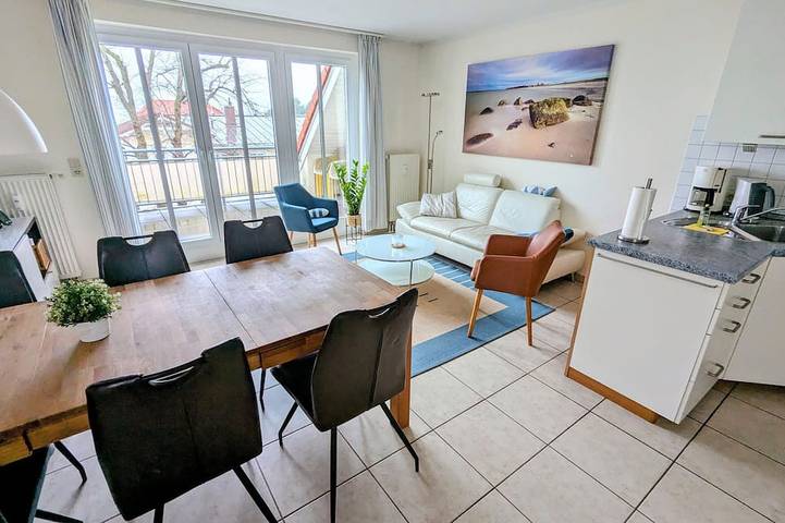 Ferienhaus für 6 Personen, mit Pool und Balkon sowie Sauna