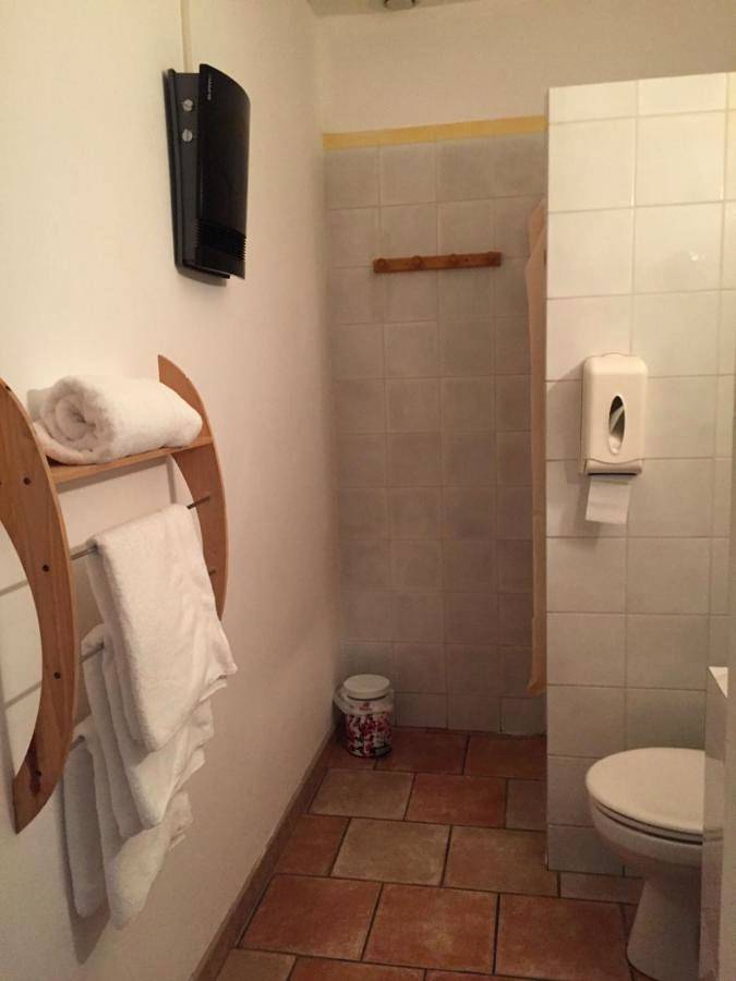 Hôtel pour 2 personnes à Château-Arnoux-Saint-Auban - 2