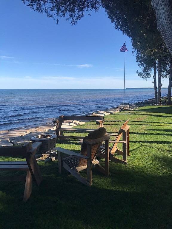 Cabin for 8 Guests in Door County