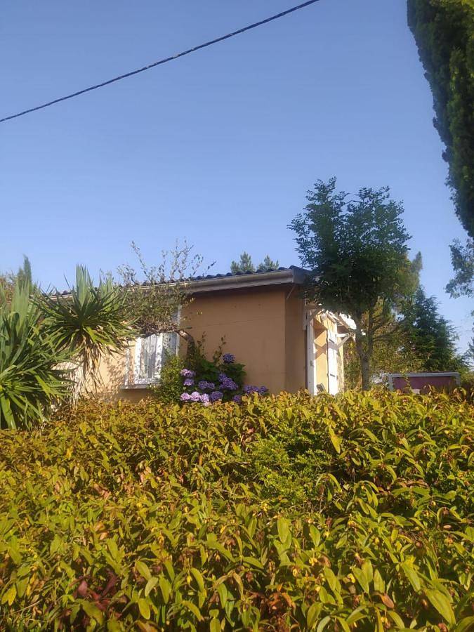 Location de vacances pour 2 personnes, avec terrasse et jardin à Le Fouilloux - 4