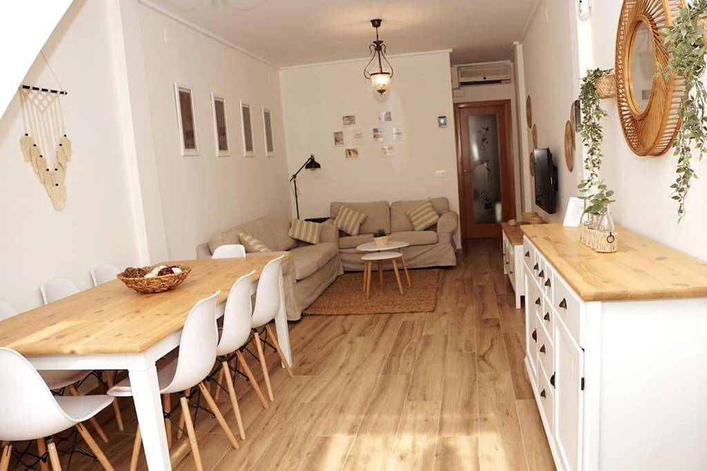 Four-Bedroom House in Valencia, Costa de Valencia