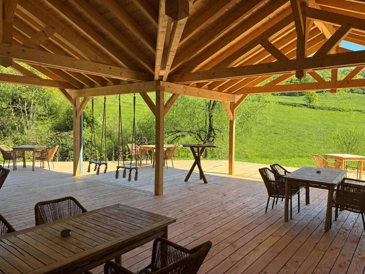 Gîte pour 6 personnes, avec vue ainsi que terrasse et jardin à Beaufort (Luxembourg)