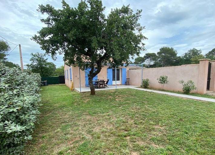 Location de vacances pour 6 personnes, avec terrasse et jardin à Le Cannet-des-Maures - 2