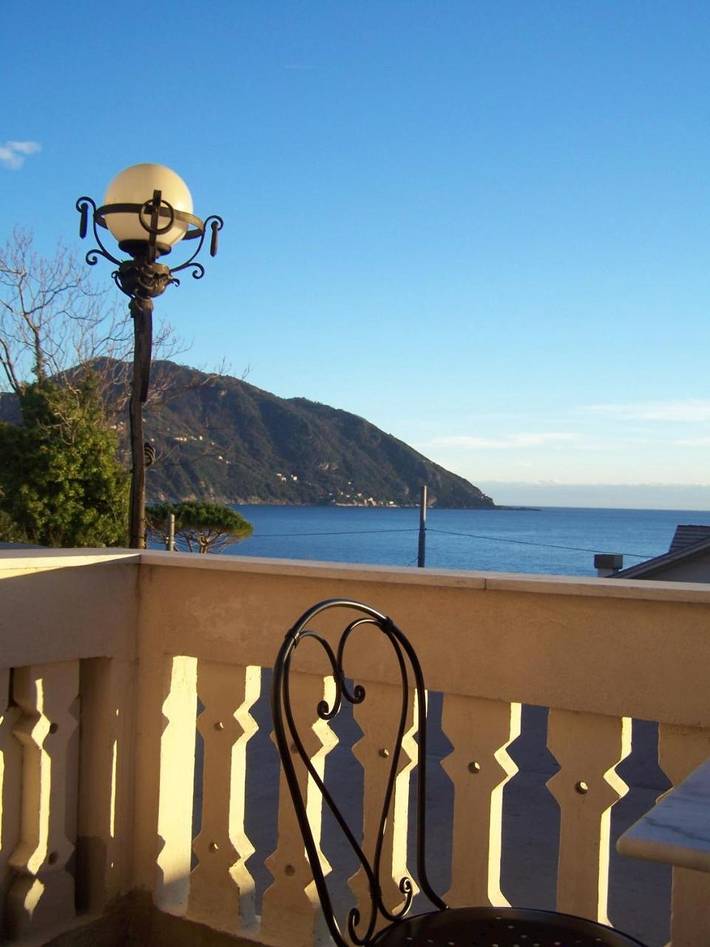 Appartamento per 2 persone, con giardino e panorama, con animali domestici in Recco