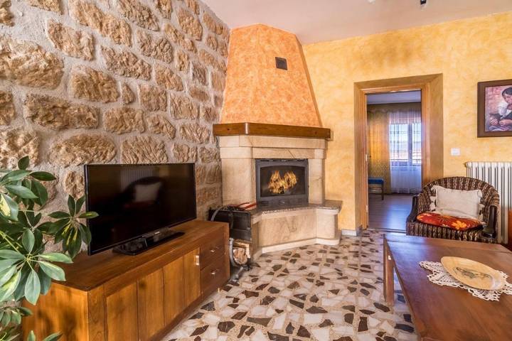 Casa rural para 10 personas, con vistas y balcón, Familias con niños en Sierra de la Demanda - 3