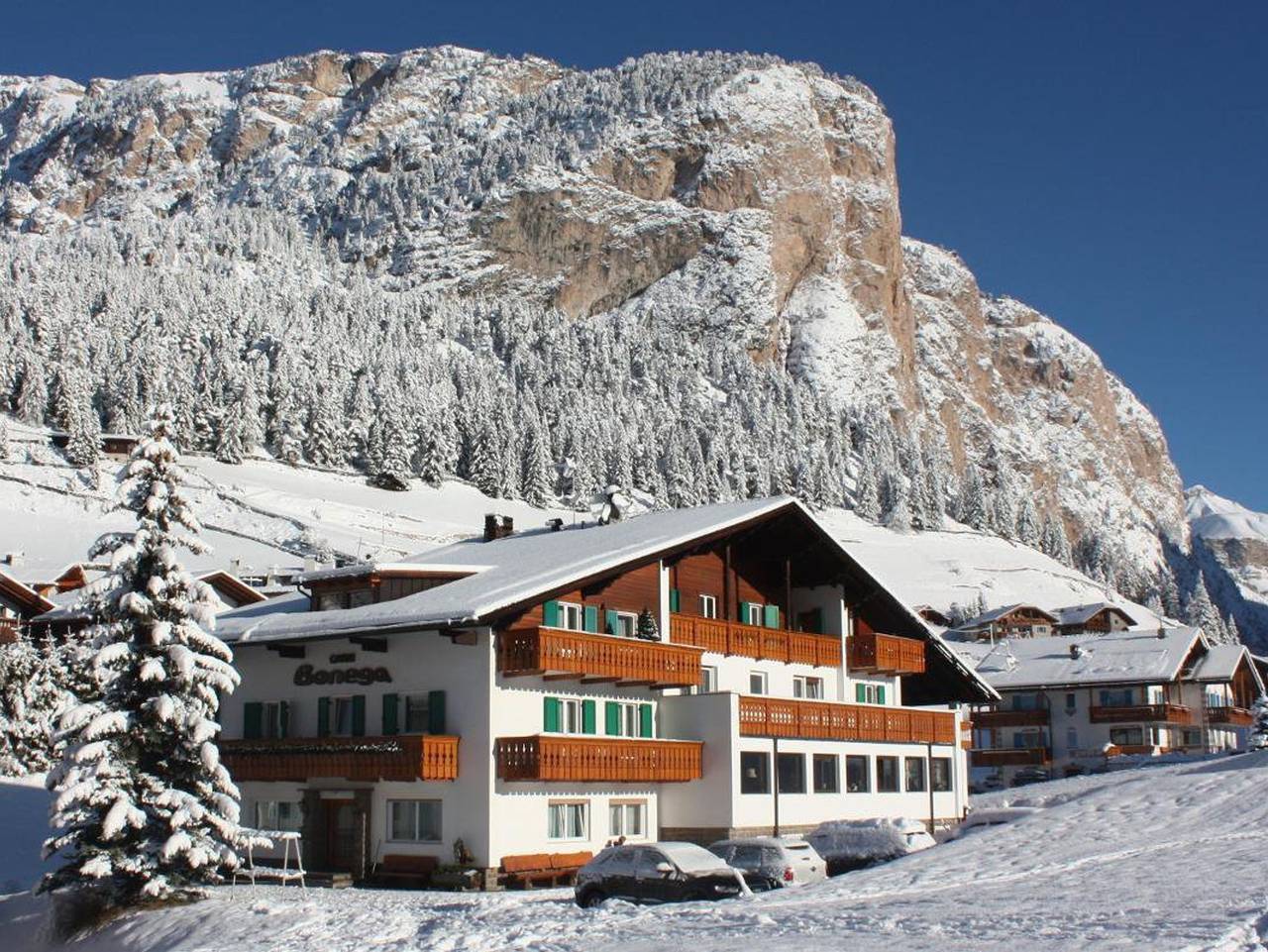 Ganze Ferienwohnung, Garni Bonega - Zimmer Comfort in Wolkenstein, Dolomiti Superski