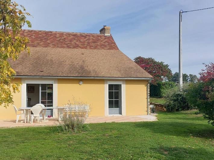 Location de vacances pour 14 personnes, avec terrasse et jardin à Saint-Georges-du-Bois (Sarthe) - 2