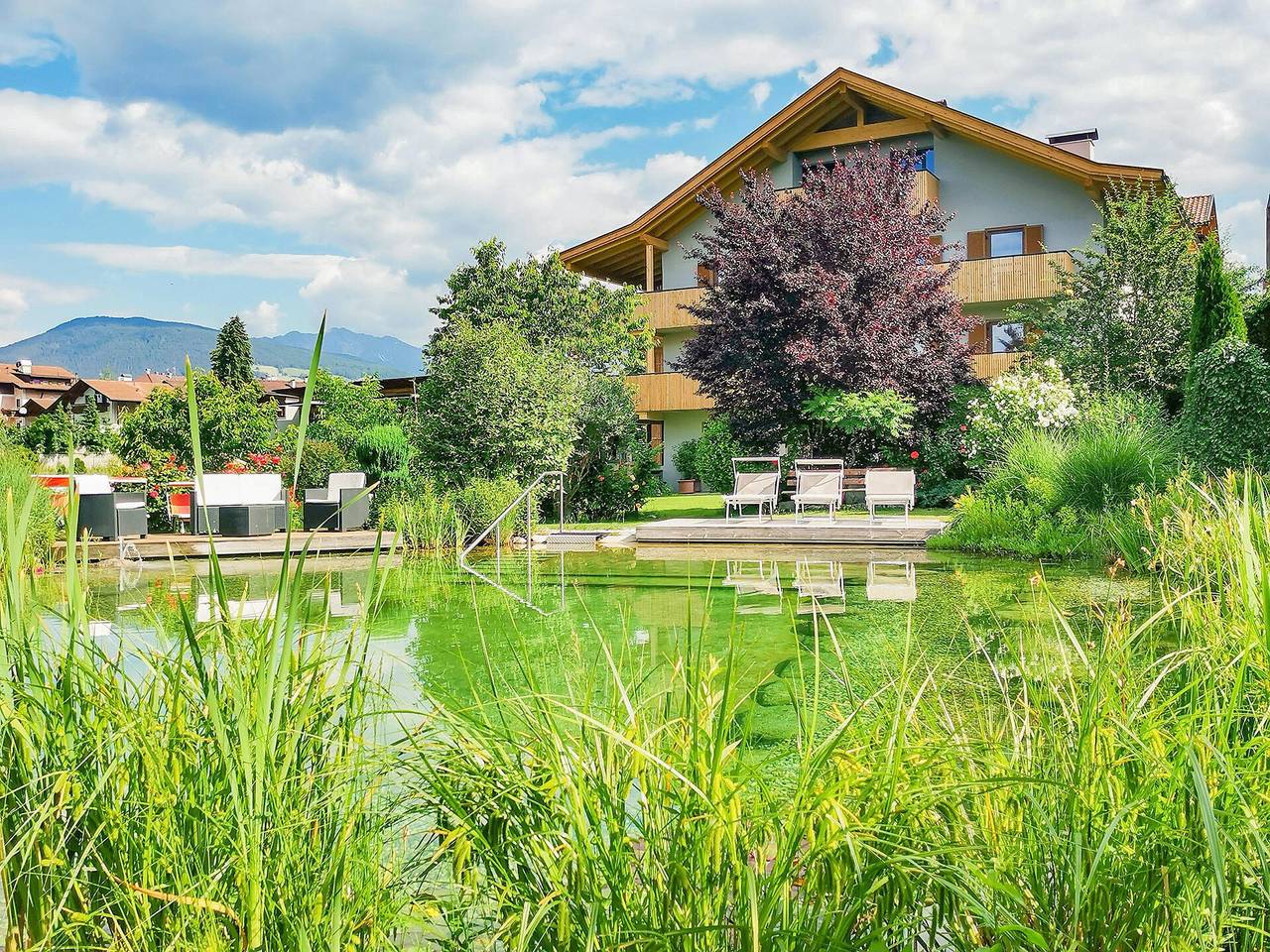 Ganze Wohnung, Ferienwohnung 'Linder 22' mit Bergblick, Gemeinschaftspool und Wi-Fi in Natz, Natz-Schabs