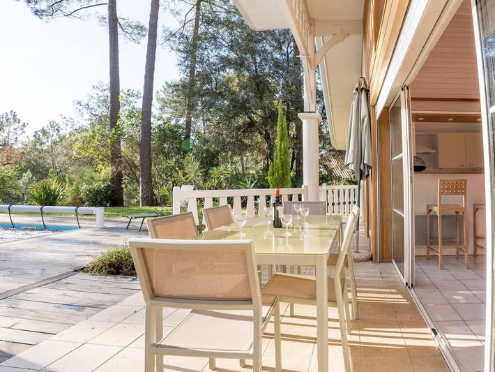 Location de vacances pour 6 personnes, avec jardin et piscine, animaux acceptés dans Golf de la Méjanne - 3