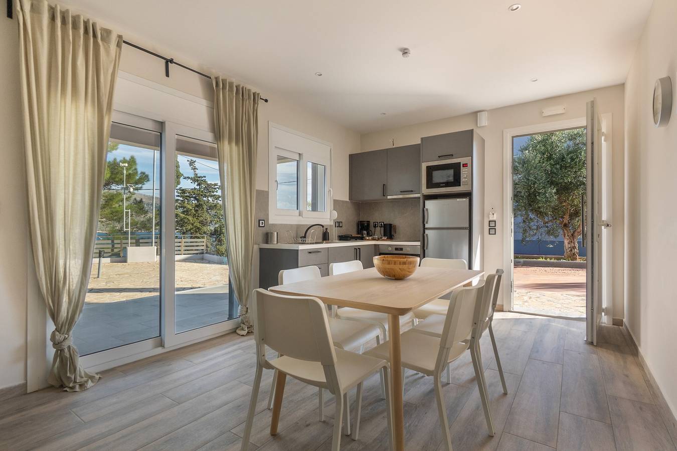 Apartamento entero, Apartamento de 2 dormitorios con vistas al mar, Wi-Fi y aire acondicionado in Cefalonia