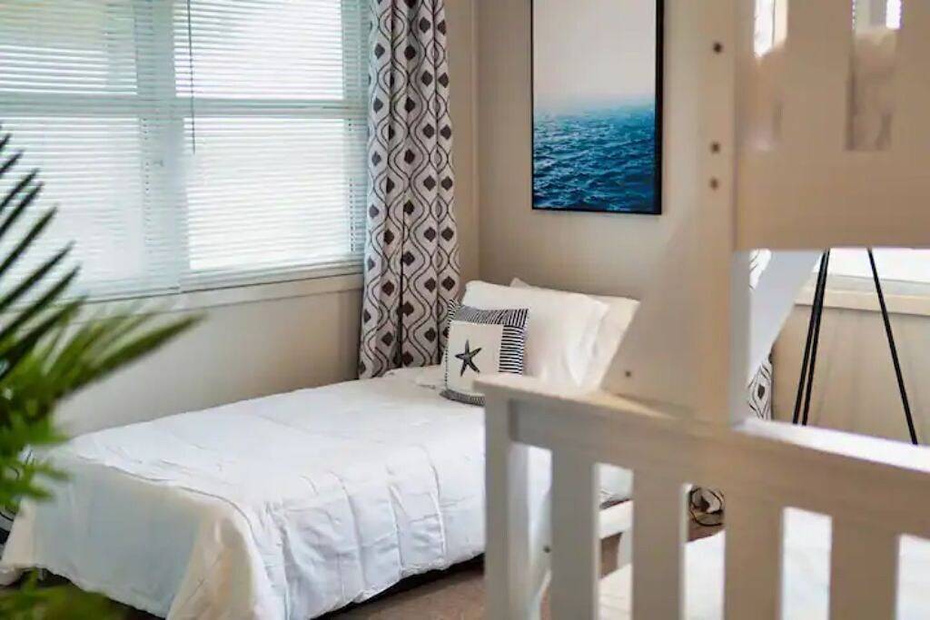 Serenity Sol ※ Surfside Charmer Near Beach & Jetty in Brazoria County