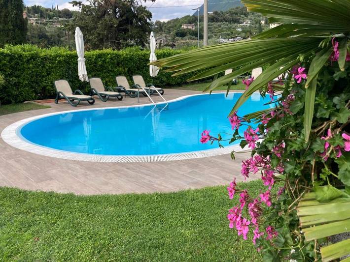 Ferienwohnung für 4 Personen, mit Garten und Ausblick sowie Pool, mit Haustier in Malcesine