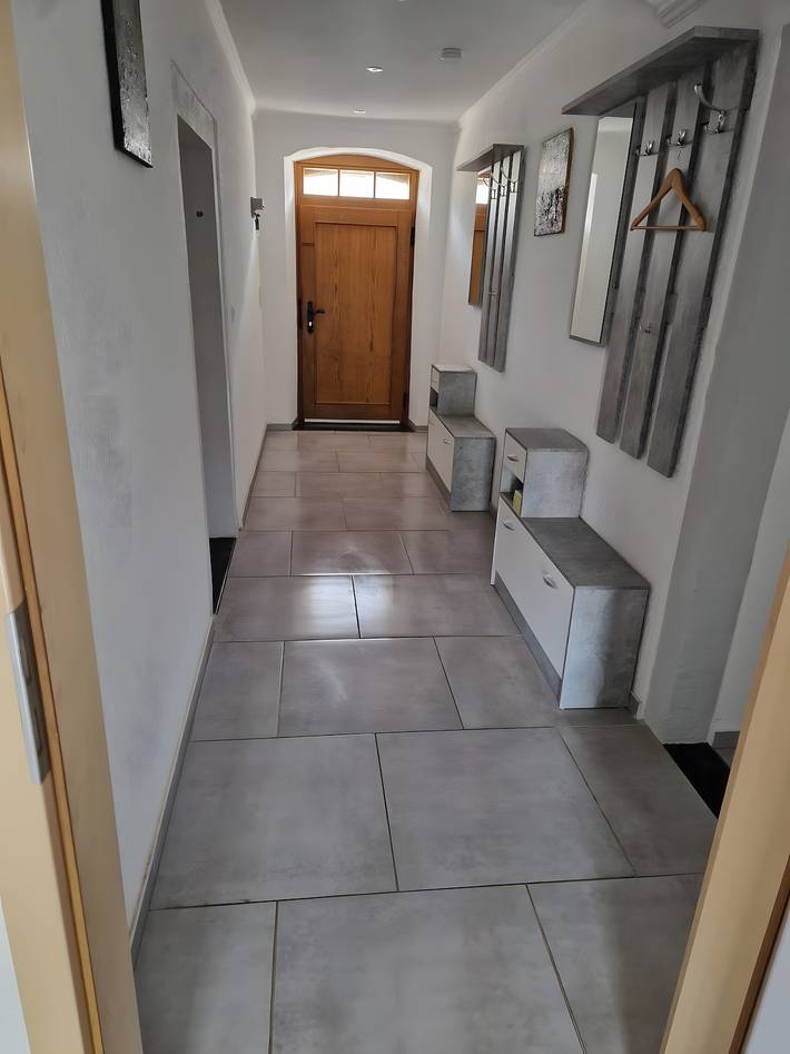 Entire apartment, Holiday Apartment 'Lucy' with Shared Terrace, Shared Garden and Wi-Fi in Nattenheim, Eifelkreis Bitburg-Prüm