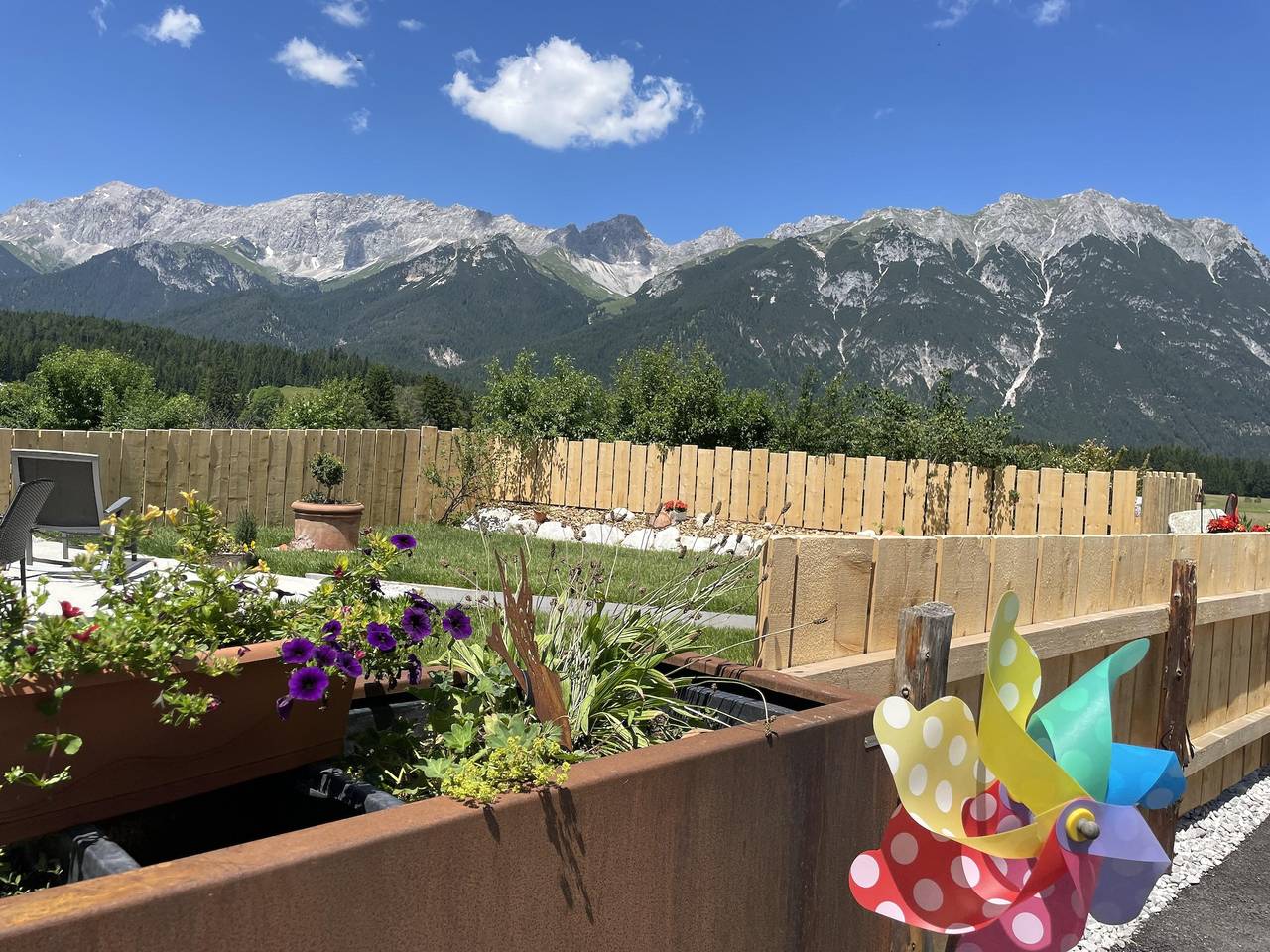 Ferienhaus mit Panoramagarten in Leutasch, Innsbruck Land