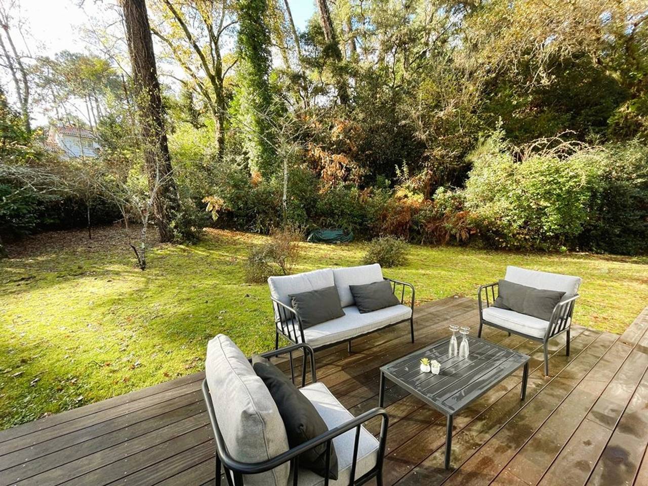 Spacious villa with jacuzzi and heated pool in Hossegor in Hossegor, Côte d’Argent