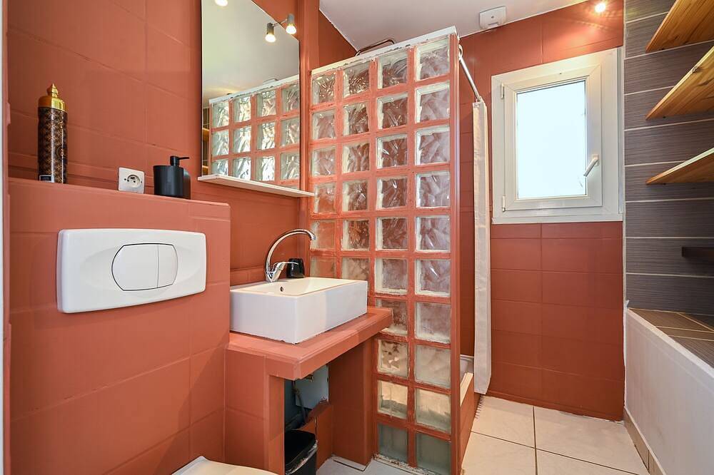Apartamento entero, Le Nid du Loing - Appartement Climatisé in Souppes-sur-Loing, Sena y Marne