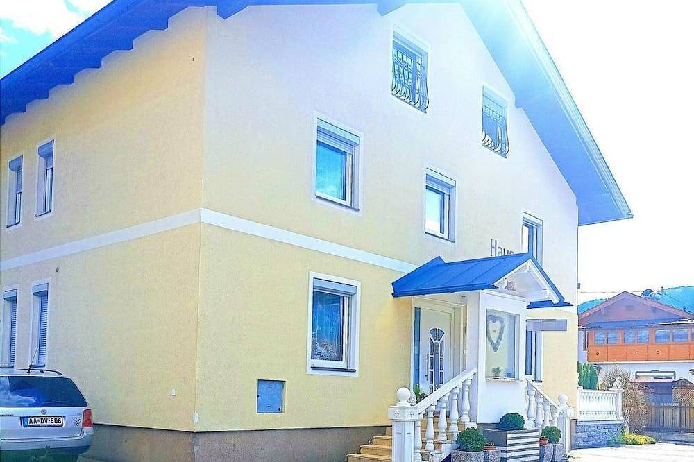 Ferienwohnung Typ A für 2 Personen mit Balkon - Gästehaus Schiefer in Spittal an der Drau, Oberkärnten
