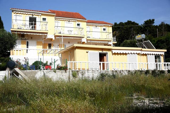 Apartment for 2 people, with garden in Lassi