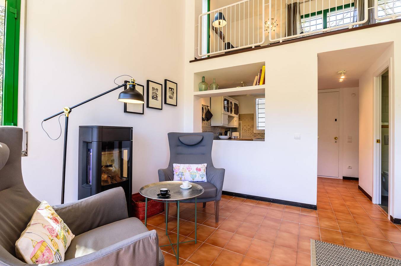 Entire apartment, Duplex with mountain and sea views in Sa Riera, Begur