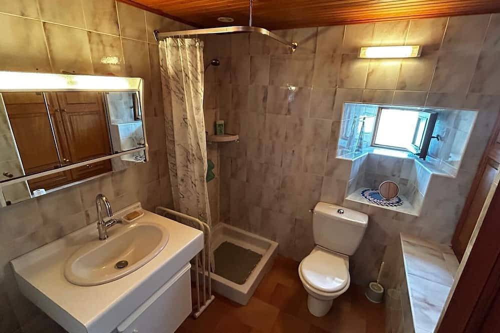 Renting the Prince 4/6 persons in Rûnes in Pont-de-Montvert-Sud-Mont-Lozère, Cevenas