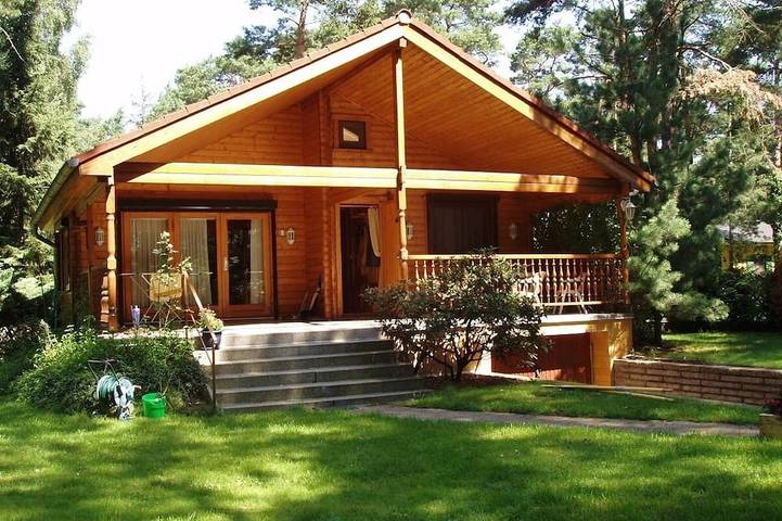 Ferienhaus für 4 Personen, mit Terrasse und Garten in Heidesee