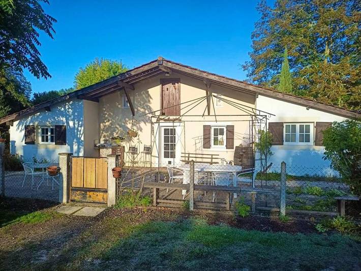 Location de vacances pour 8 personnes, avec piscine à Pouydesseaux - 3