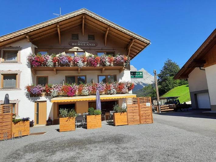 Ferienhaus für 4 Personen, mit Ausblick und Garten in Biberwier