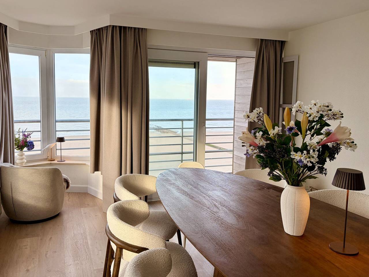 Entire apartment, Zonnehaven with seaview in Blankenberge, Belgian Coast
