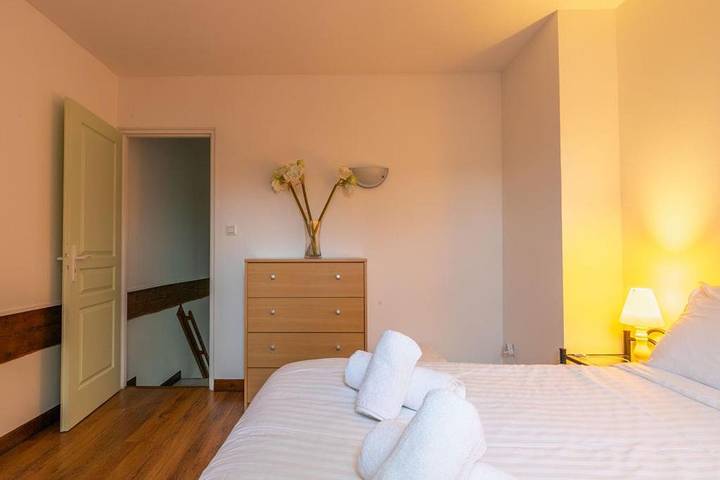 Location de vacances pour 7 personnes, avec jardin et terrasse, animaux acceptés à Lassay-sur-Croisne - 4