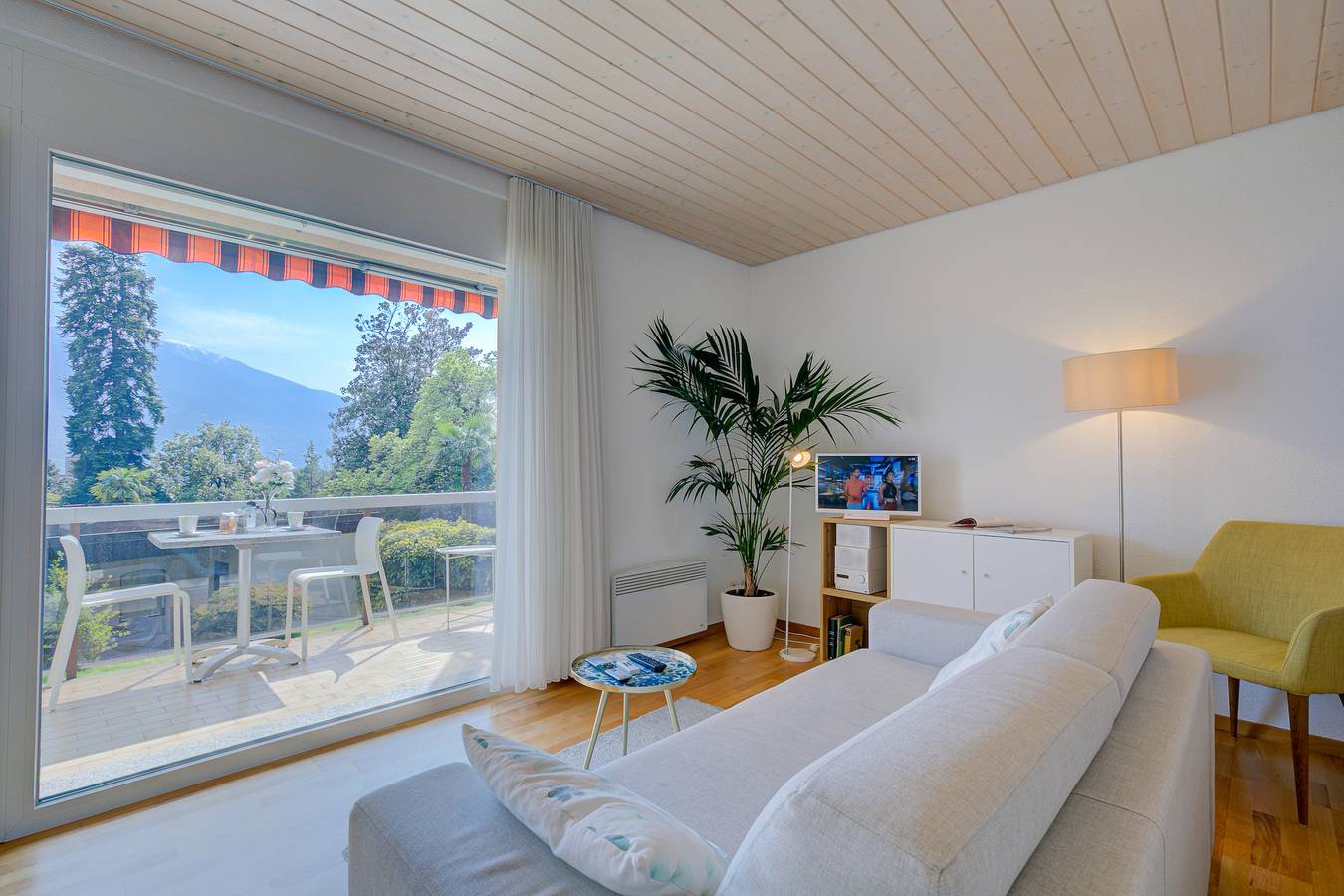 Apartamento entero, Casa Miramonti in Muralto, Alpes Ticineses y del Verbano