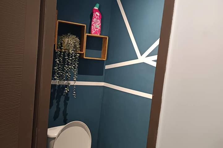 Entire apartment, Fully Furnished Studio: Welcome to Lili's in Saint-Étienne, Pilat Regional Nature Park