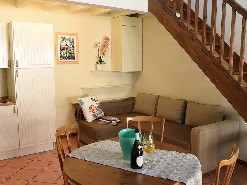 Tritt — Ferienwohnung für 6 Personen, umgeben von vielen Weinreben in Monticelli Brusati in Monticelli Brusati, Gardasee-Berge