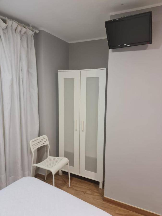 Standard Twin Room in Oviedo, Cordillera Cantábrica